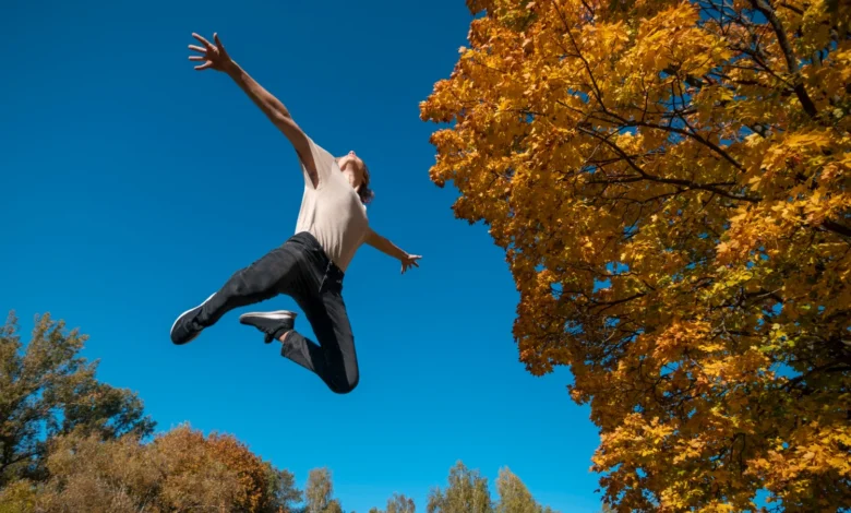 Falling Dream Meaning.